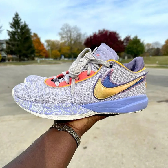 Nike Lebron 20 Violet Frost Men’s Athletic Shoes Size 10 - Picture 5 of 17